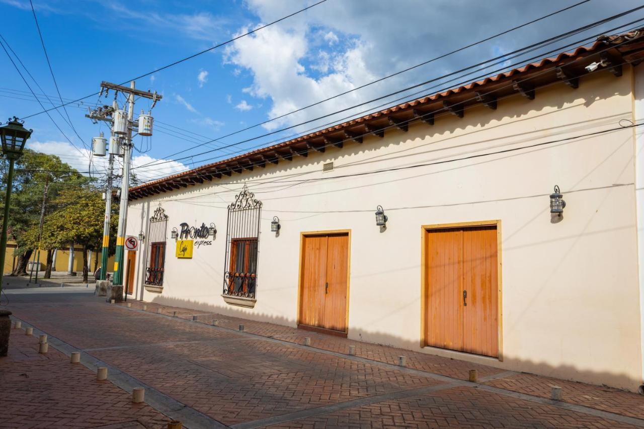 Apartamentos Casco Historico Comayagua Esterno foto